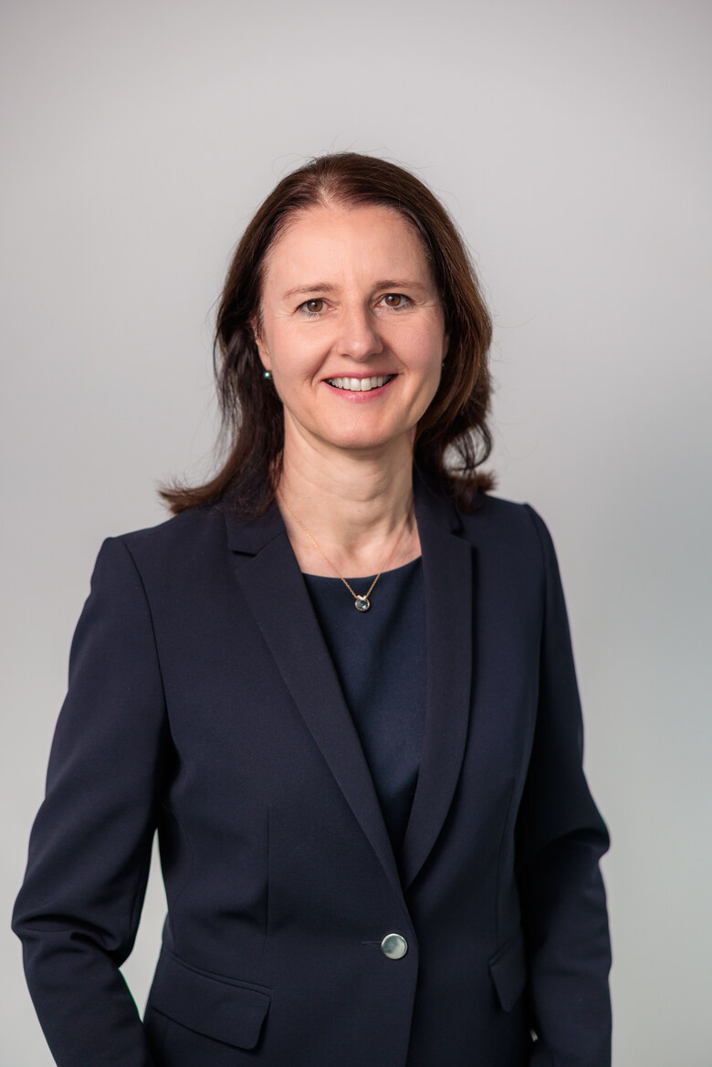 Halbnahes Porträt der Staatssekretärin