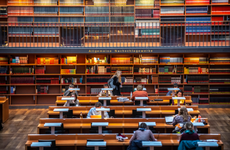  Foto vom Großen Lesesaal in der SLUB